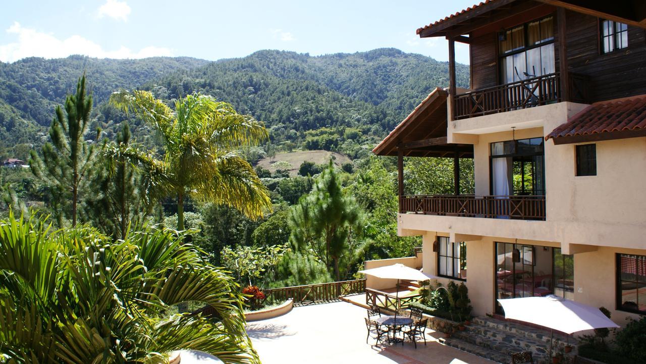 Hotel Rancho La Aurora คาราวากวา ภายนอก รูปภาพ