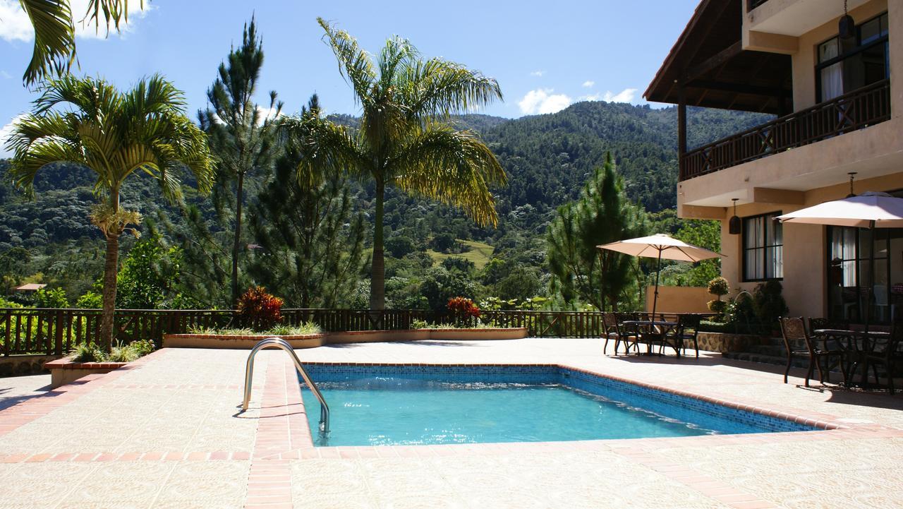 Hotel Rancho La Aurora คาราวากวา ภายนอก รูปภาพ
