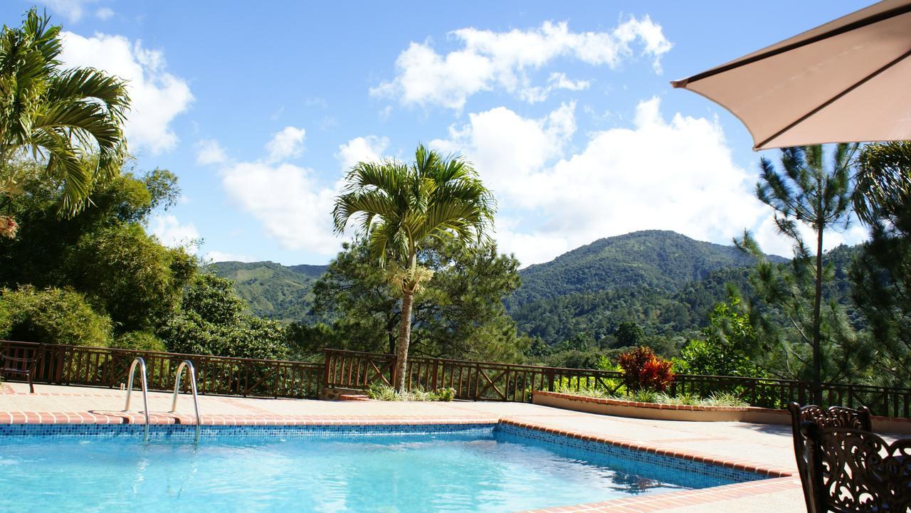 Hotel Rancho La Aurora คาราวากวา ภายนอก รูปภาพ